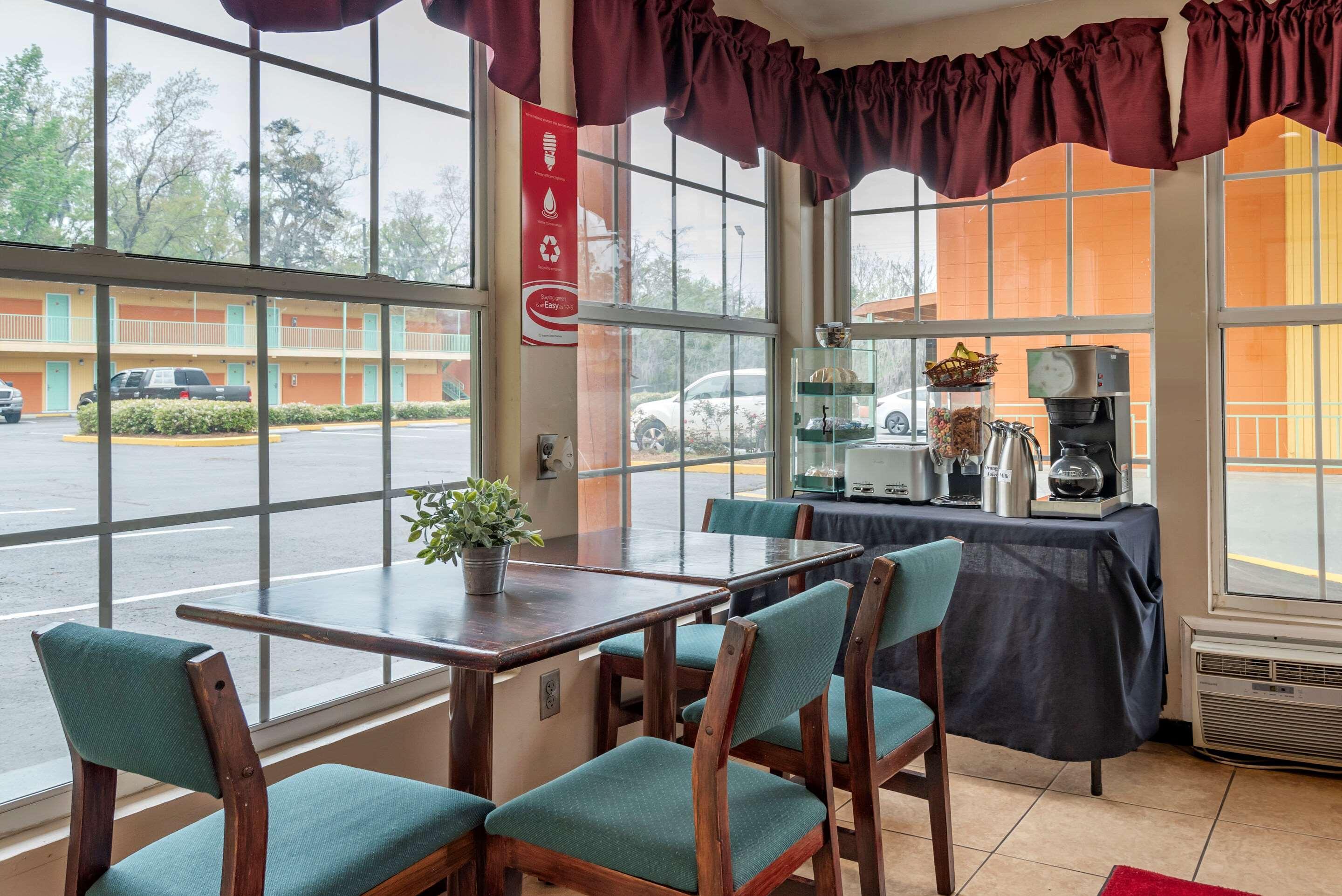 Econo Lodge Tallahassee Near Capital -University Luaran gambar