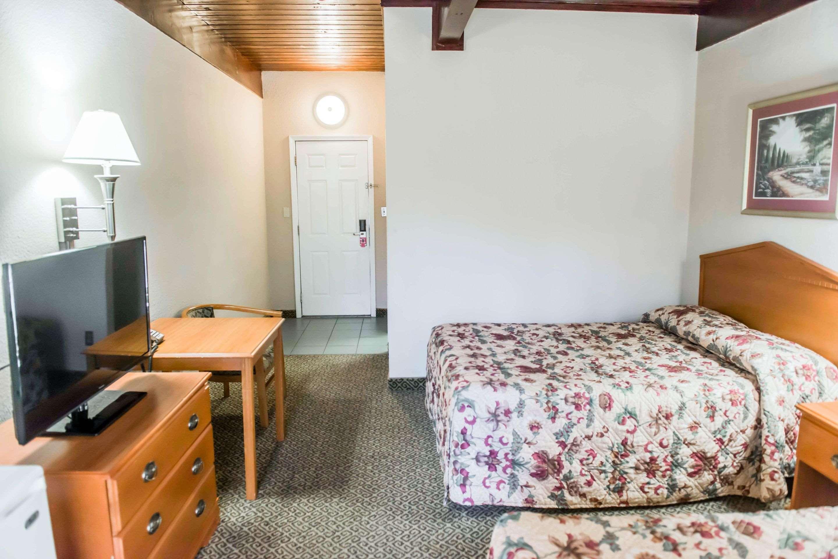 Econo Lodge Tallahassee Near Capital -University Luaran gambar